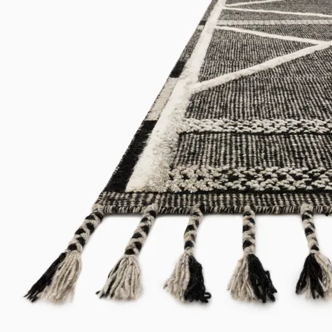 Micah 2'0" x 3'0" Rug in Natural / Graphite