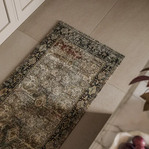 Hutchinson 7'6" x 9'6" Rug in Sage / Graphite