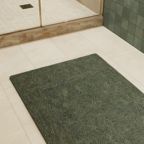 Mallory 2'6" x 7'6" Rug in Forest