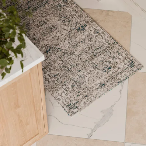Charlise 2'8" x 4' Rug in Slate / Dove