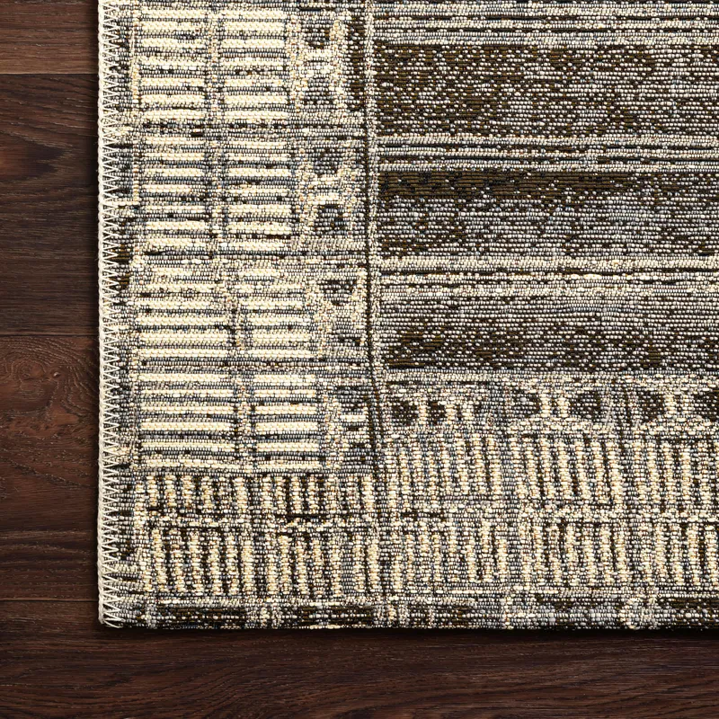 EM_1032872905_Evermere_CharcoalIvory_install02.jpg