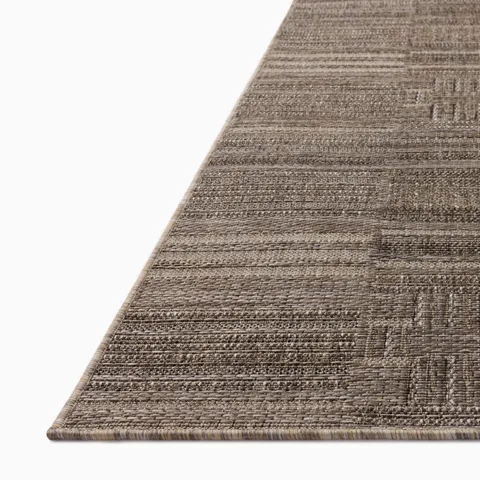 Hemlocke 2'3" x 3'9" Indoor/Outdoor Rug in Natural / Beige