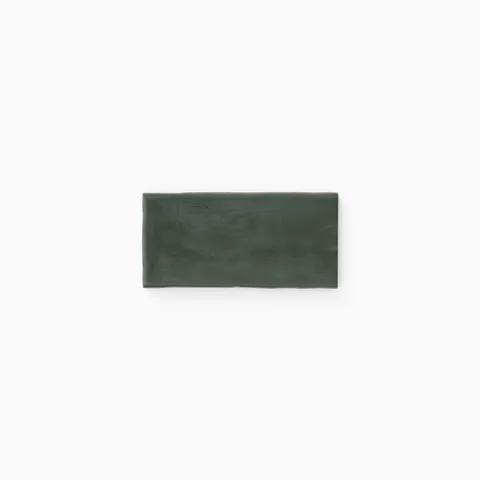 Harper 3 x 6 Glossy in Feathered Dark Green Sample