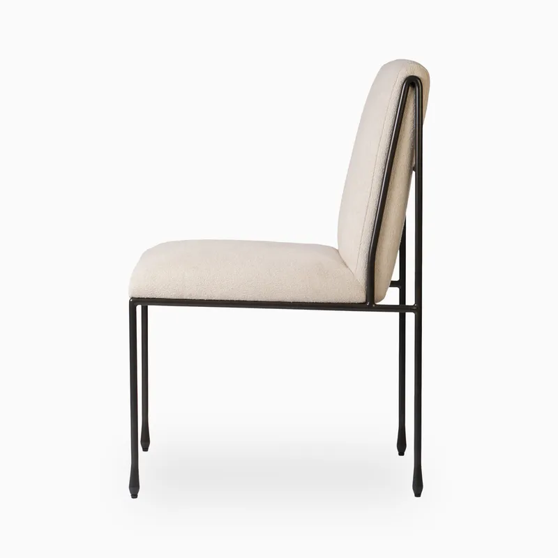 em_151309_marshall_chair_cr_wa_sn_0002.jpg