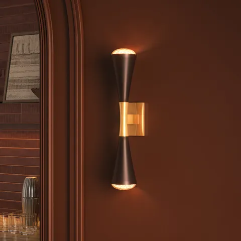 Garnet Wall Sconce in Vintage Brass/Bronze