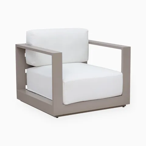 Noa Outdoor Lounge Chair in White