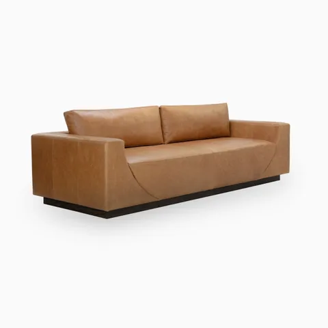 Romaris Sofa in Brown