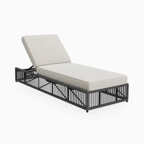 Vela Chaise Lounge