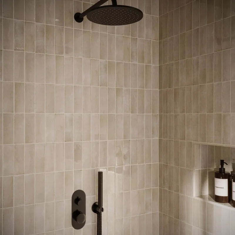 EM_225_bath_0005.jpg