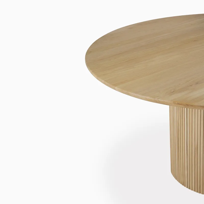 em_290100_maeve_table_oa_59_0002.jpg