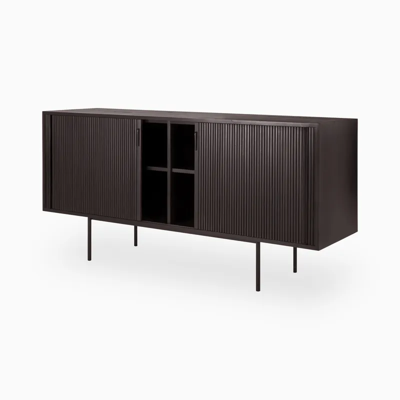 em_290103_maeve_sideboard_va_te_of_bl_66_0002.jpg