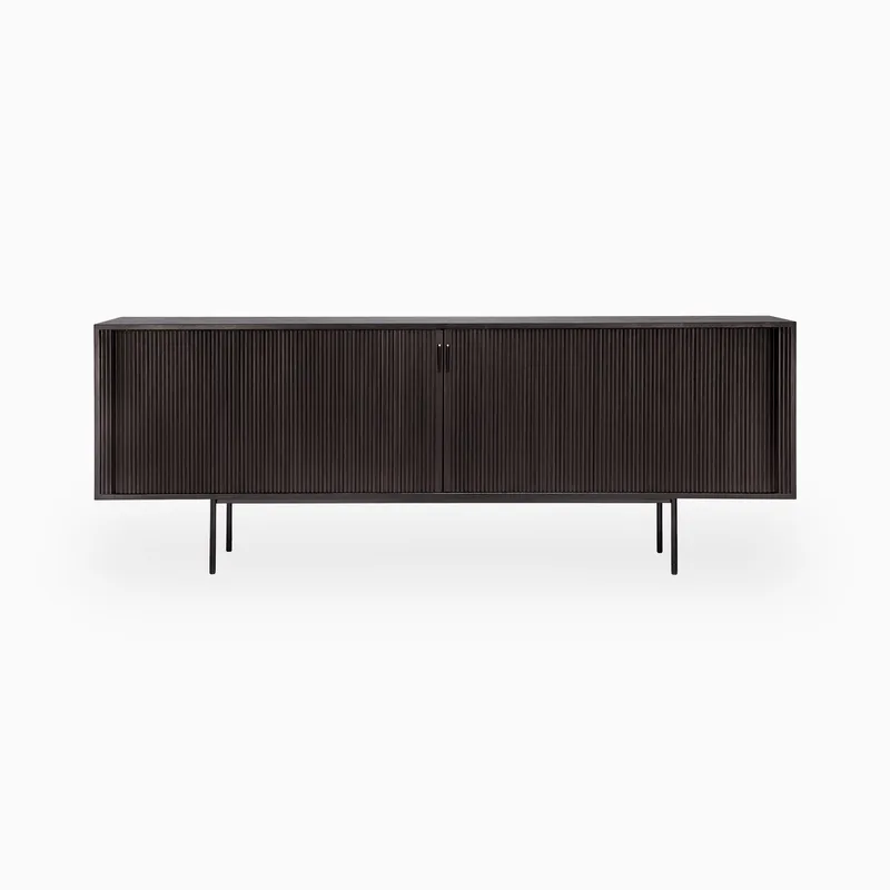 em_290104_maeve_sideboard_va_te_of_bl_88_0000.jpg