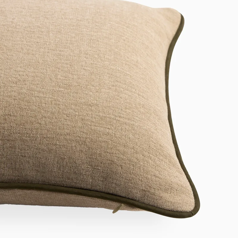 em_290189_ruth_16x24_pillow_co_in_la_na_0002.jpg