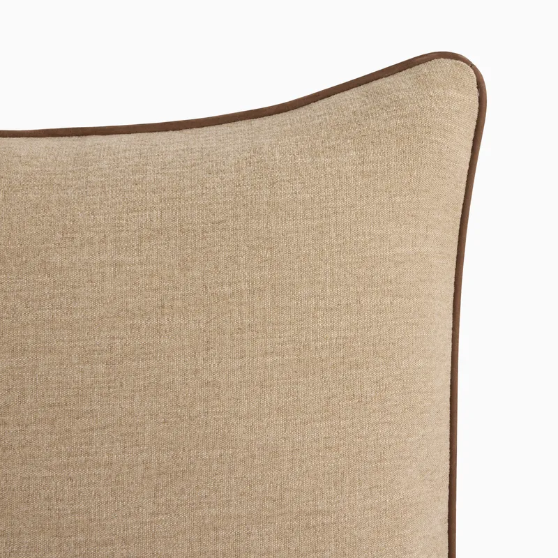 em_290190_ruth_22x22_pillow_co_in_la_na_0001.jpg