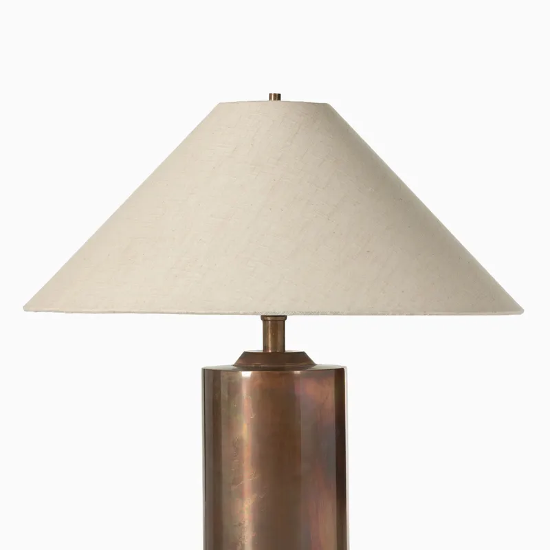 em_290223_everly_table_lamp_0002.jpg