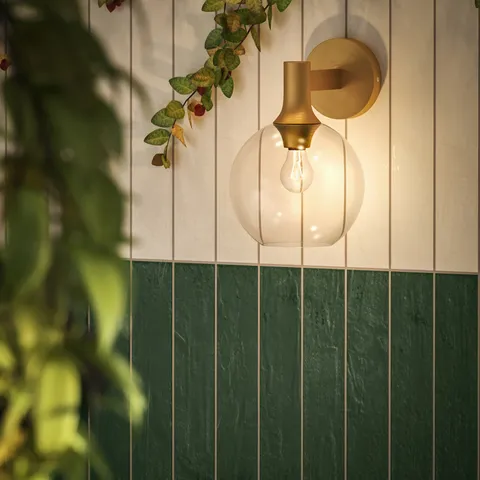 Wanda 8" 1 Light Wall/Vanity Light in Aged Gold/Clear Glass